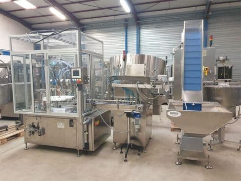 Remplisseuse boucheuse - visseuse rotative pour flacons SAMAS ALBA STR 16 2018 Reconditionné - Équipement professionnel d'occasion - Smart Reuse