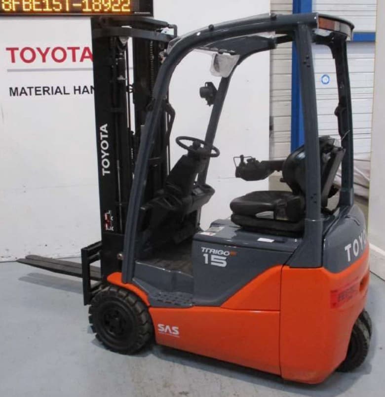Chariot frontal électrique TOYOTA 8FBE15T 2020 Reconditionné - Équipement professionnel d'occasion - Smart Reuse