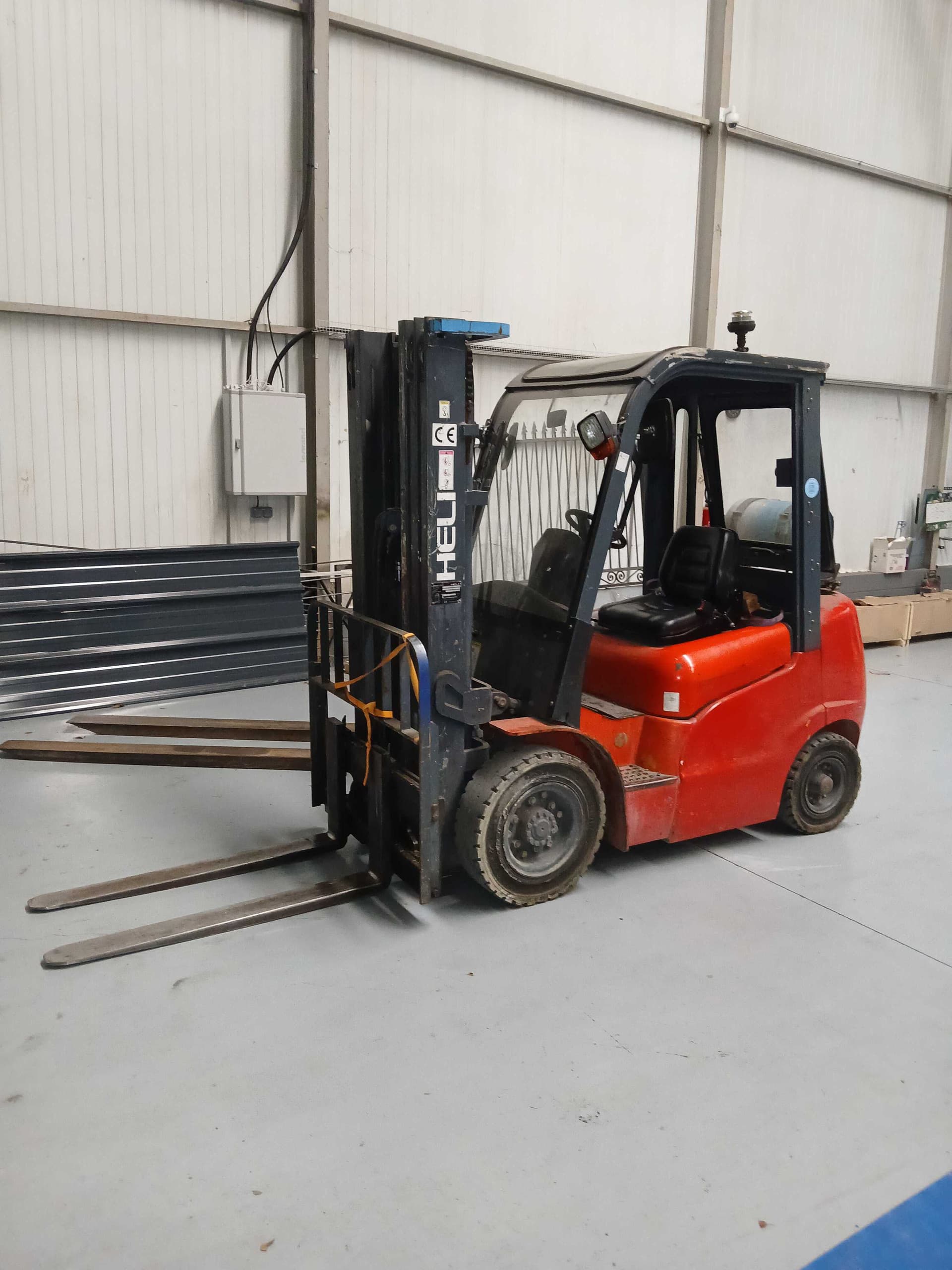 Chariot industriel HELI CPYD25 - 2,5T GAZ – 2014 | Occasion - Équipement professionnel d'occasion - Smart Reuse