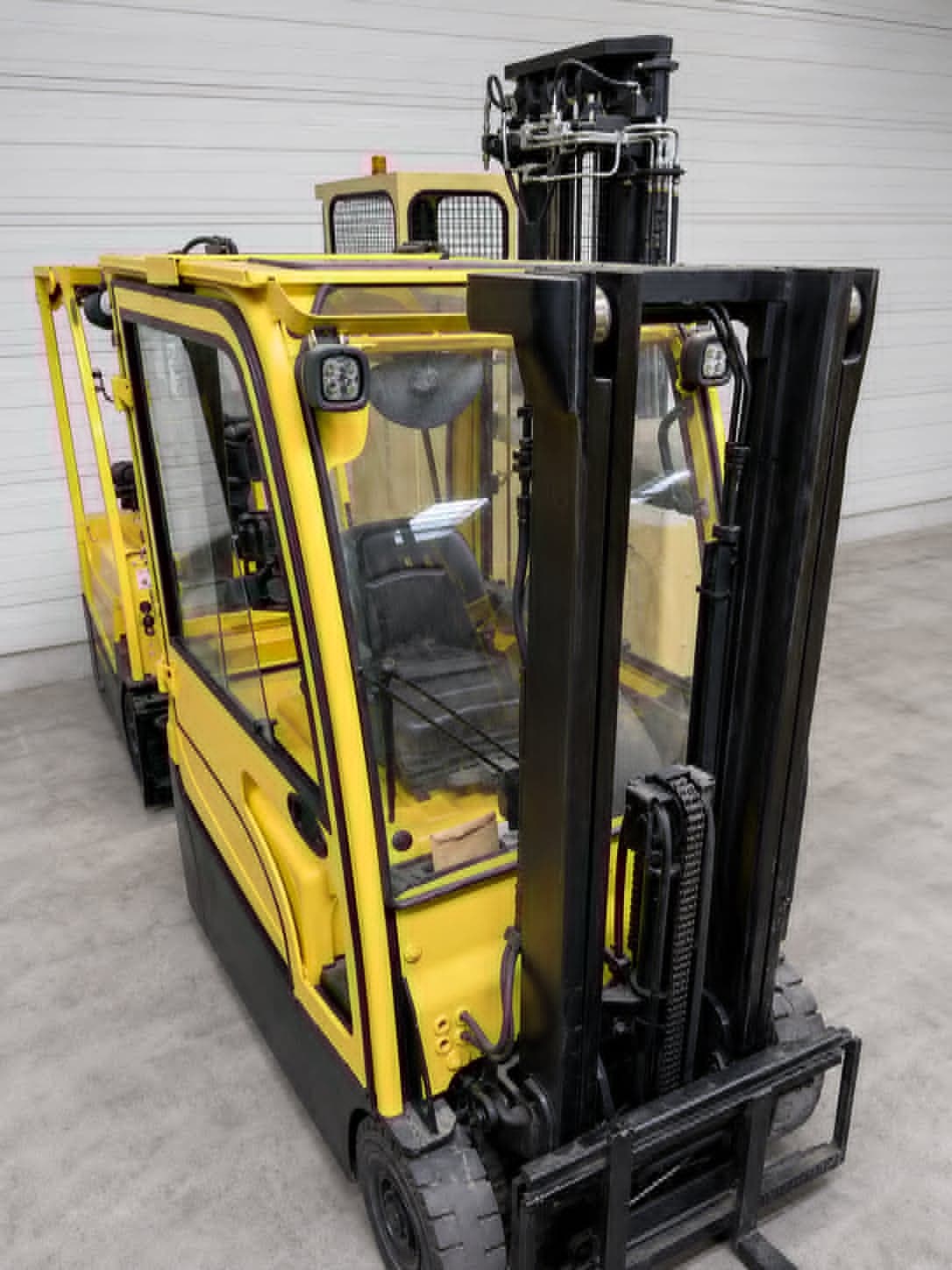Chariot élévateur 3 roues Hyster J1.6XNT 750 2016 Reconditionné - Équipement professionnel d'occasion - Smart Reuse