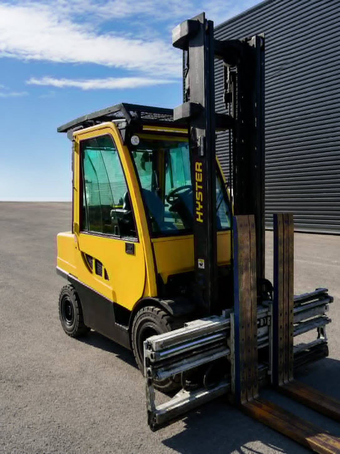Chariot élévateur frontal 4 ou 6 roues Hyster H3.0FT 2020 Reconditionné - Équipement professionnel d'occasion - Smart Reuse