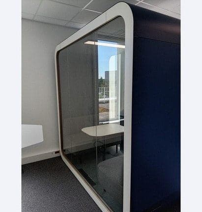 Cabine de réunion acoustique 4 places double porte vitrée Occasion - Équipement professionnel d'occasion - Smart Reuse