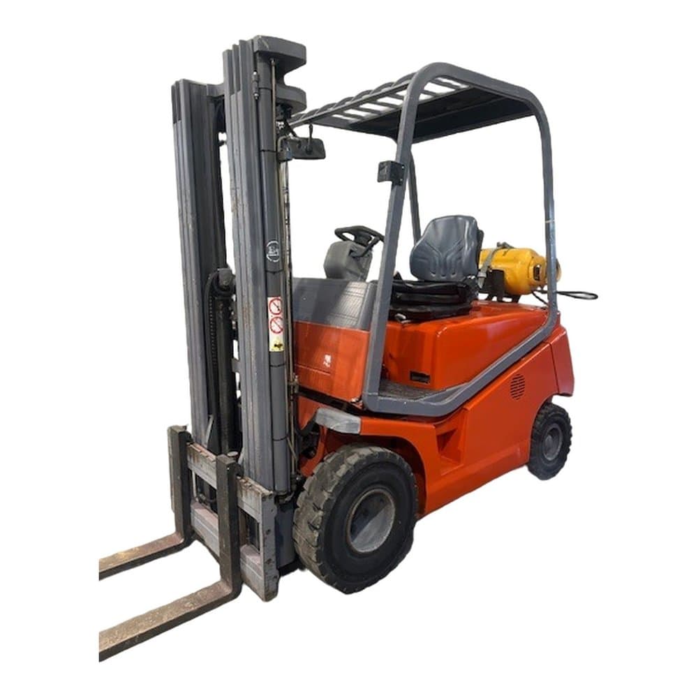 Chariot élévateur frontal gaz BT CBG1.5 2002 Occasion — matériel professionnel d'occasion reconditionné Smart Reuse