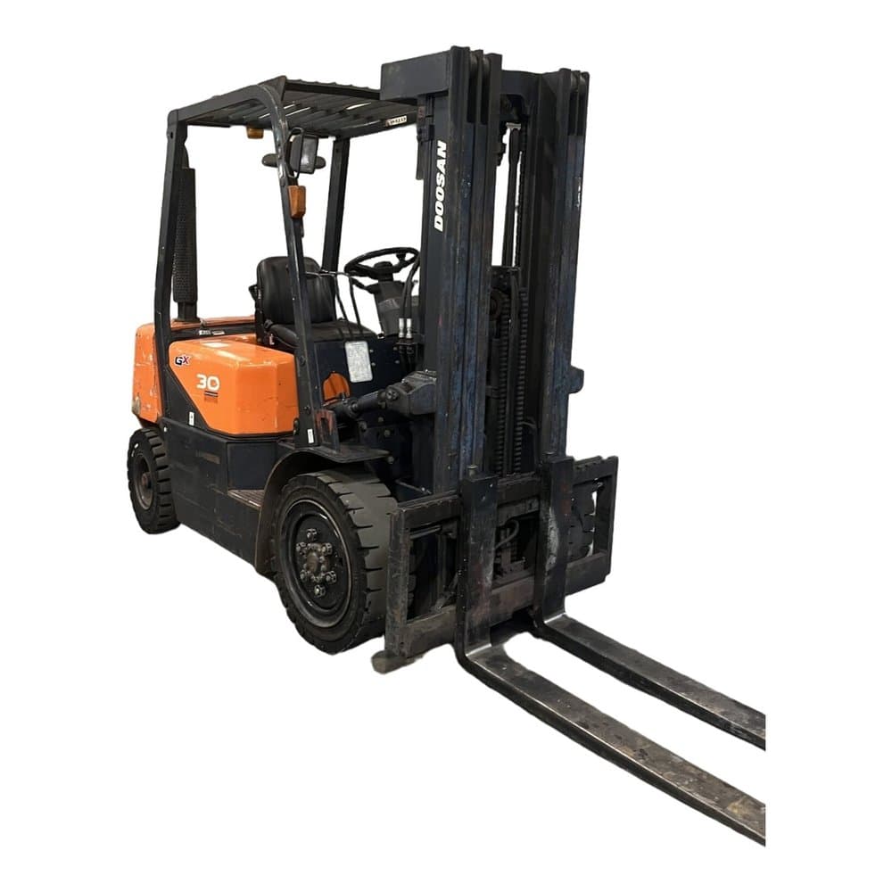 Chariot élévateur frontal diesel Doosan D30G 2009 Occasion — matériel professionnel d'occasion reconditionné Smart Reuse