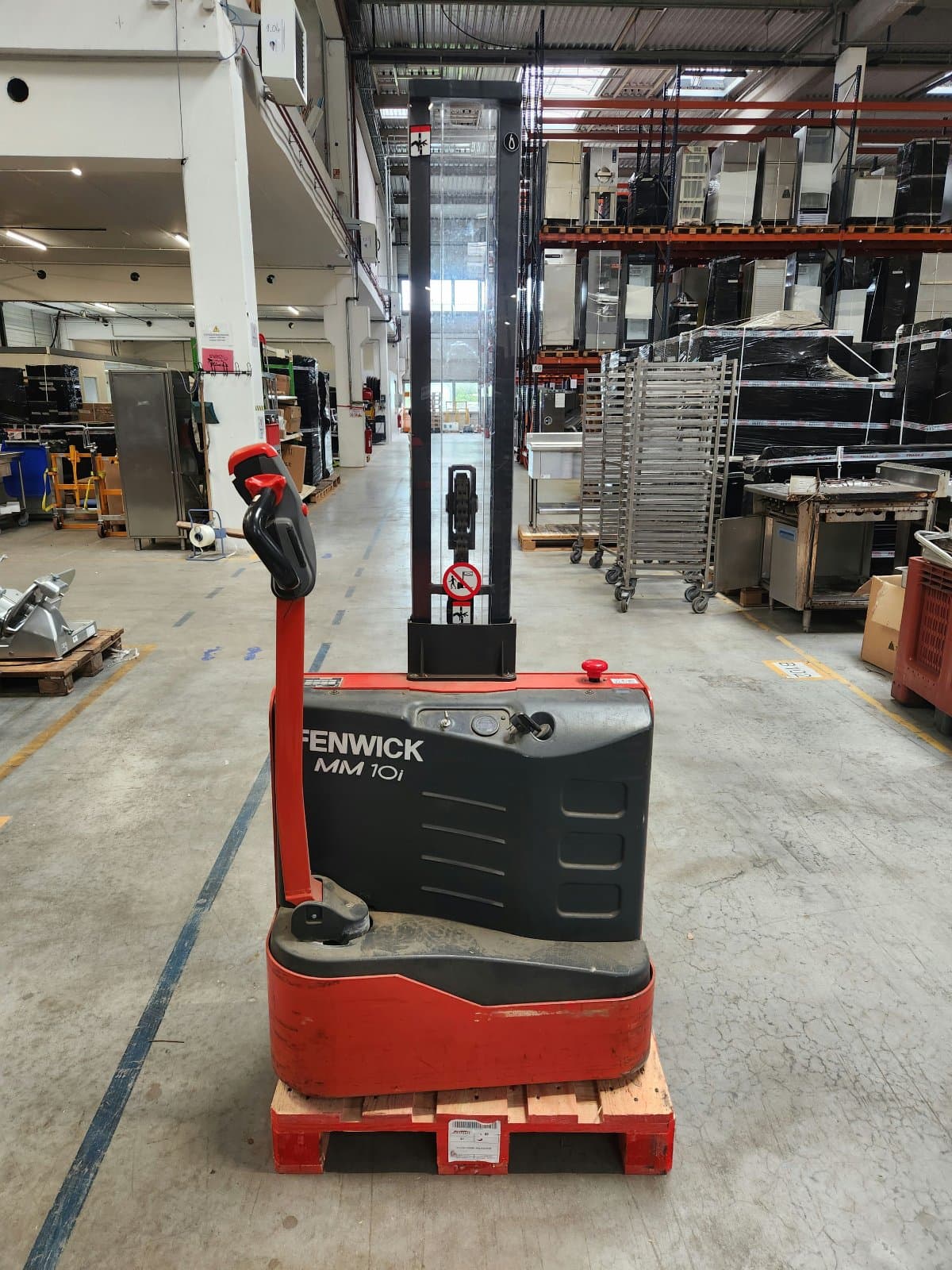 Gerbeur électrique accompagnant Fenwick MM10i 2019 Reconditionné — matériel professionnel d'occasion reconditionné Smart Reuse
