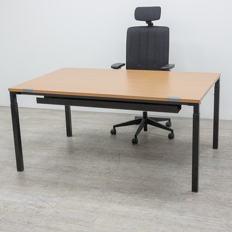 Bureau droit reconditionné Steelcase Kalidro L160 × P100 cm Steelcase Kalidro Reconditionné — matériel professionnel d'occasion Smart Reuse