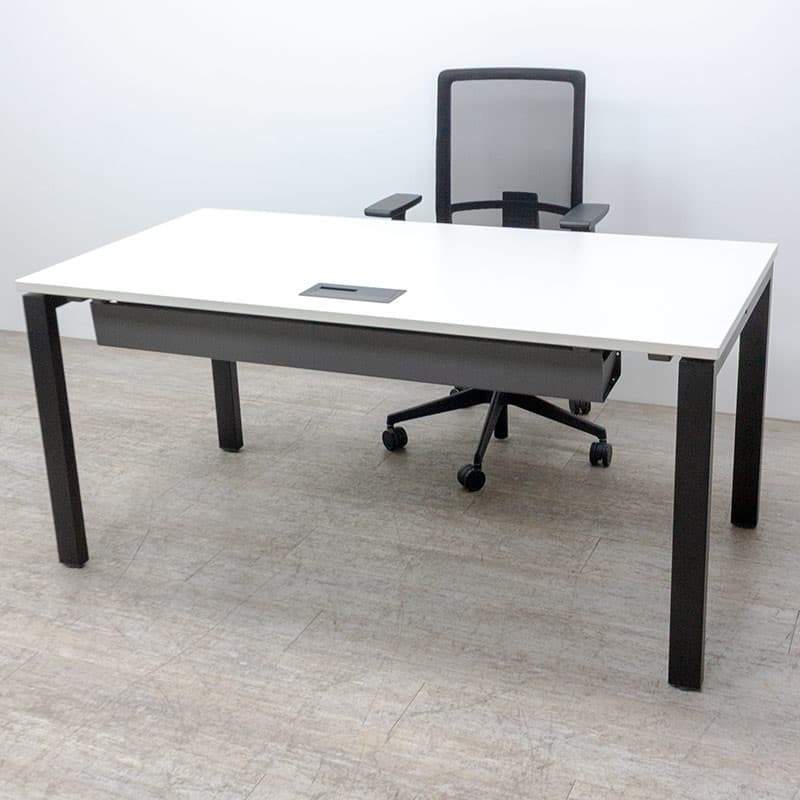 Bureau droit reconditionné Steelcase Ottima Portico L160 × P80 cm Steelcase Ottima Portico Reconditionné — matériel professionnel d'occasion Smart Reuse
